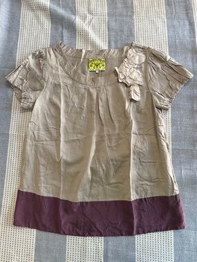 Floreat Blouse with Floral Accent